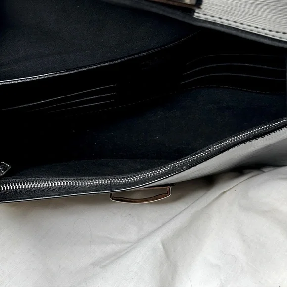 Vintage Louis Vuitton Epi Electric Pochette Lena Patent Leather Black Bag - Picture 6 of 6